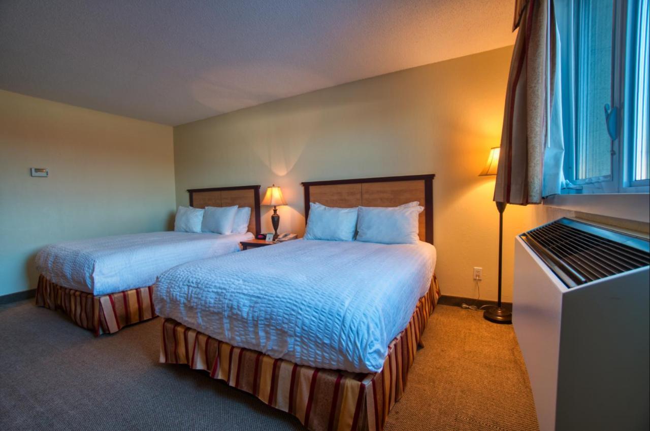 Park West Inn ウィニペグ エクステリア 写真